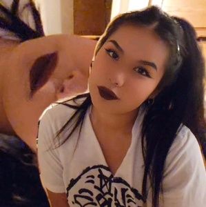 Meet your Posher, Kaya